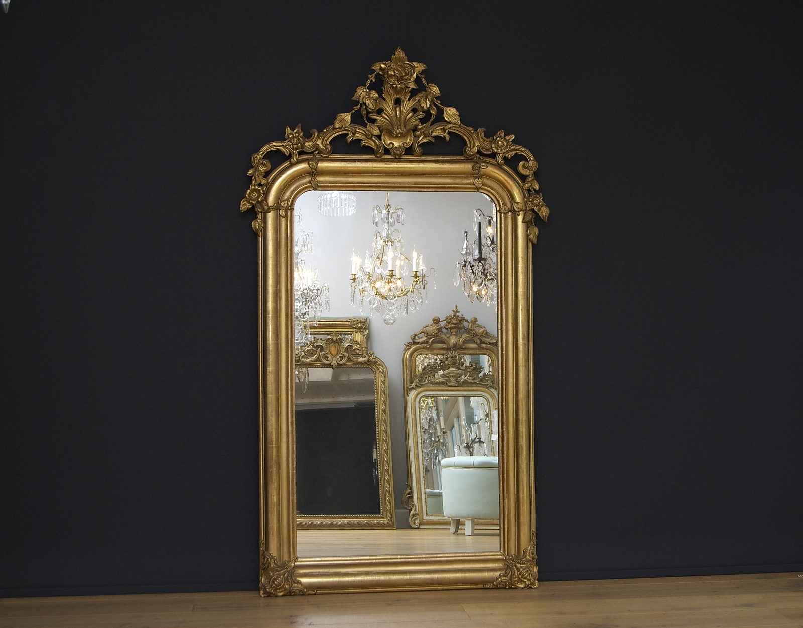 19th century French gilded mirror with a magnificent crown