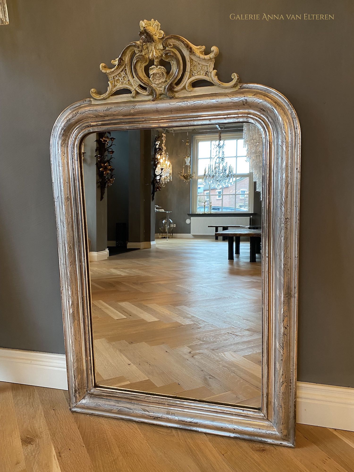 19th c. French mirror with a pretty crest