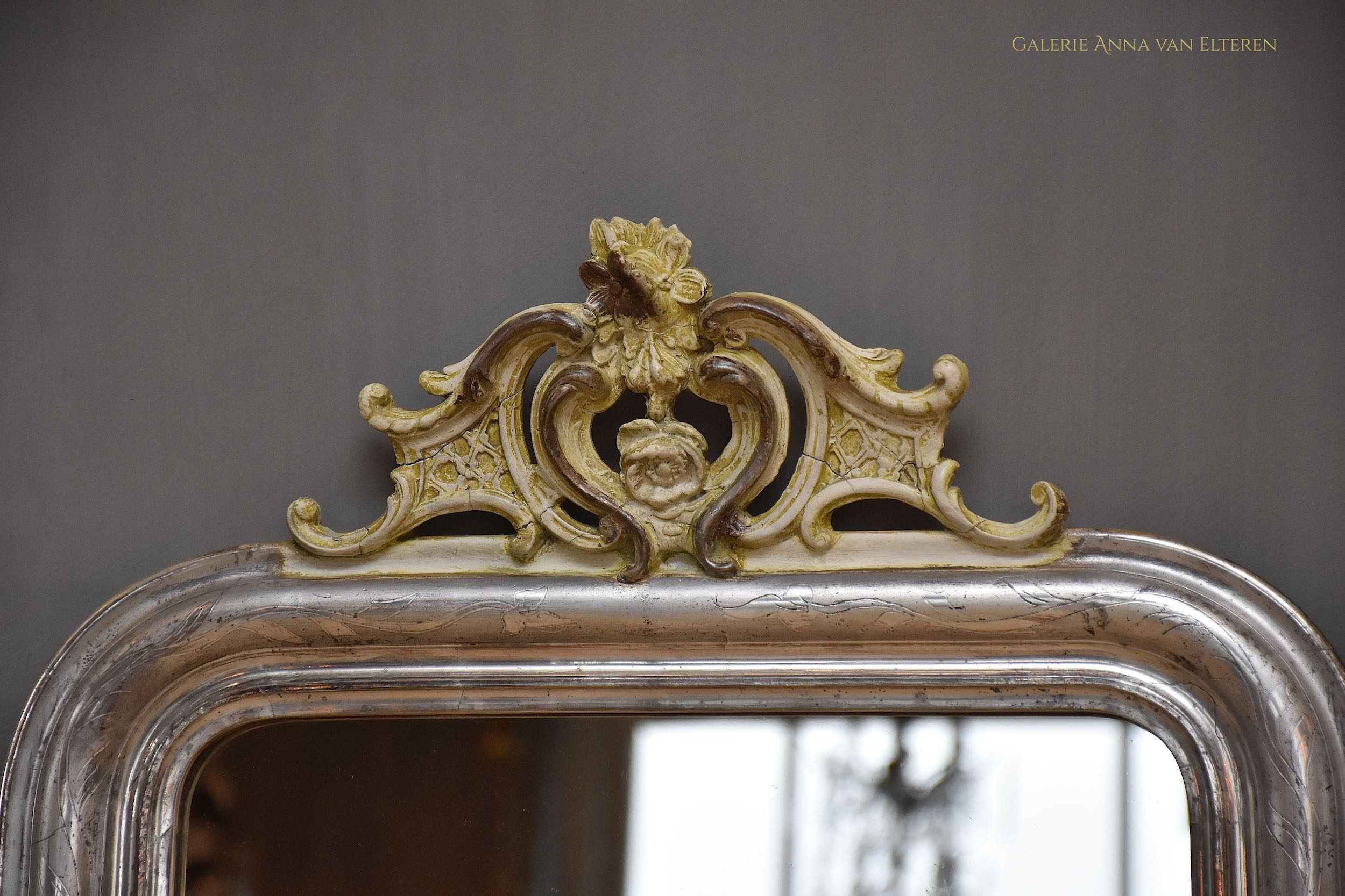 19th c. French mirror with a pretty crest