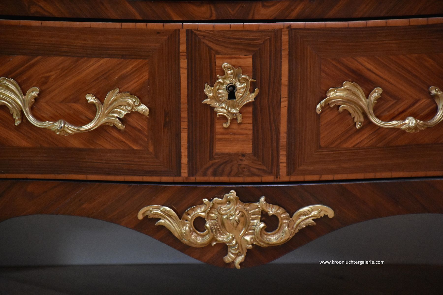 Louis XV French commode