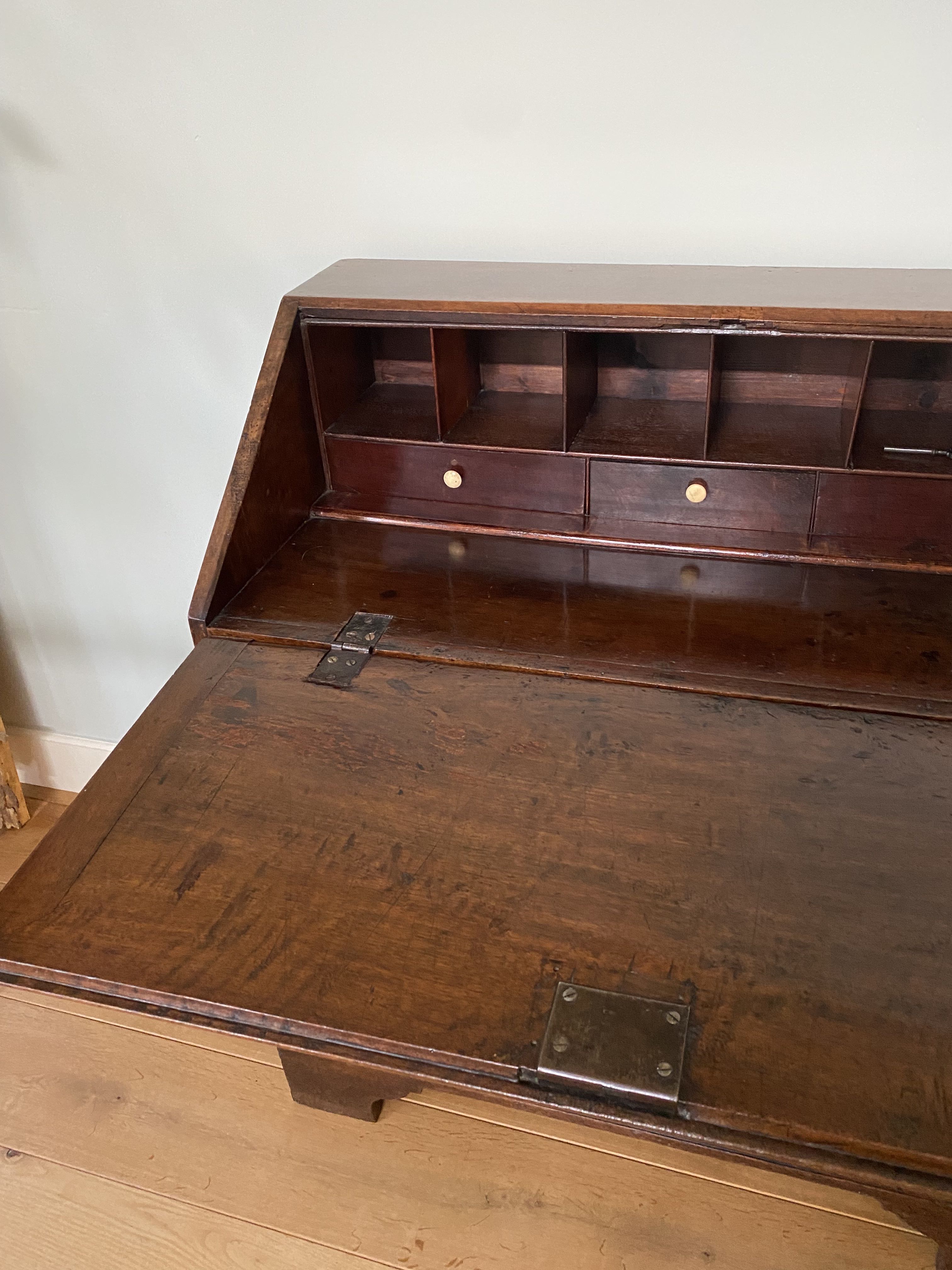 Antieke Engelse secretaire/ bureau