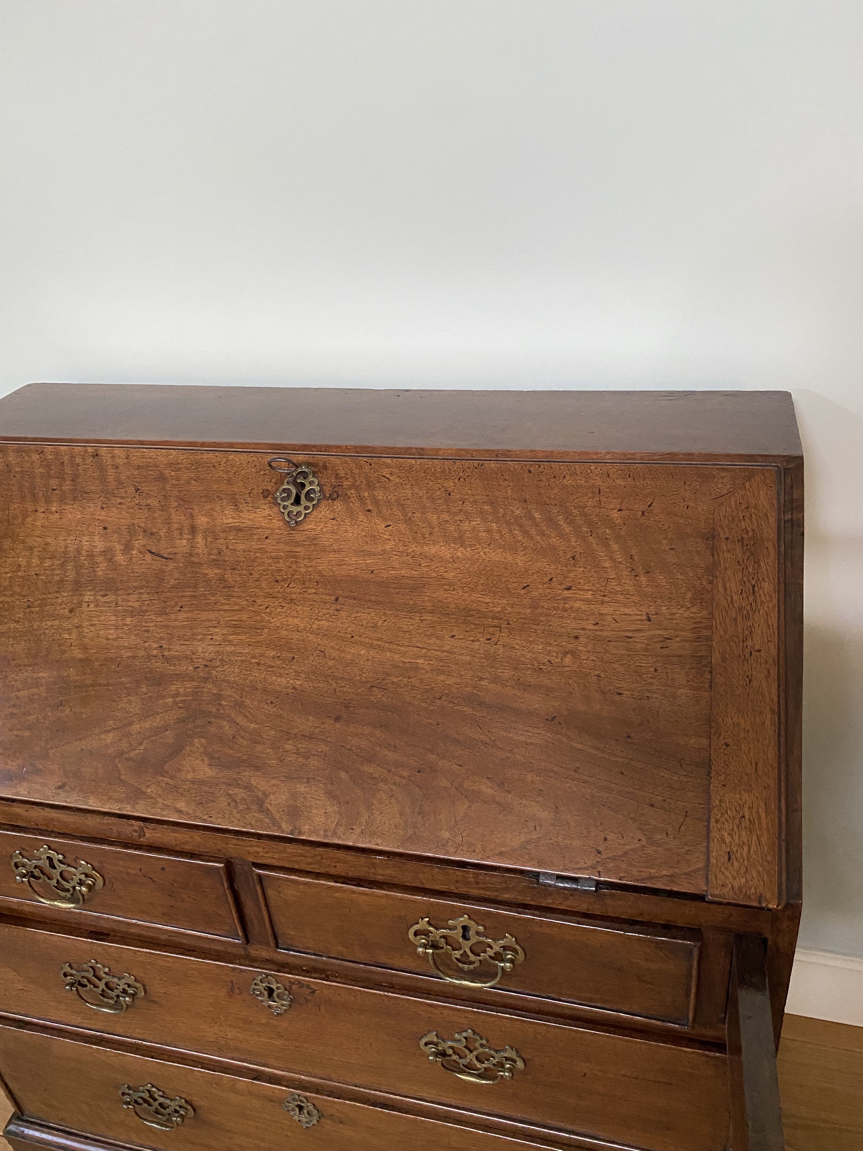 Antieke Engelse secretaire/ bureau