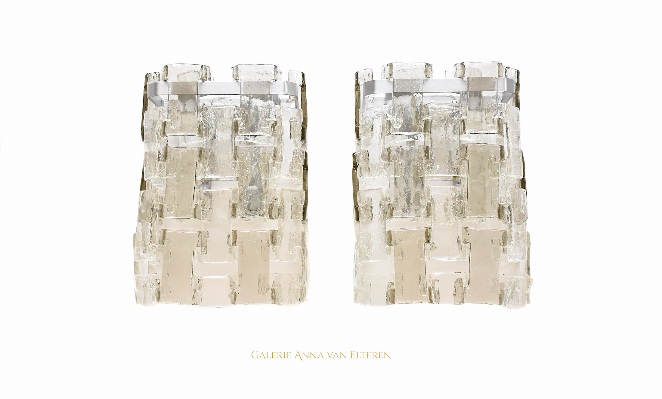 Exceptional pair large and rare wall lights by Salviati