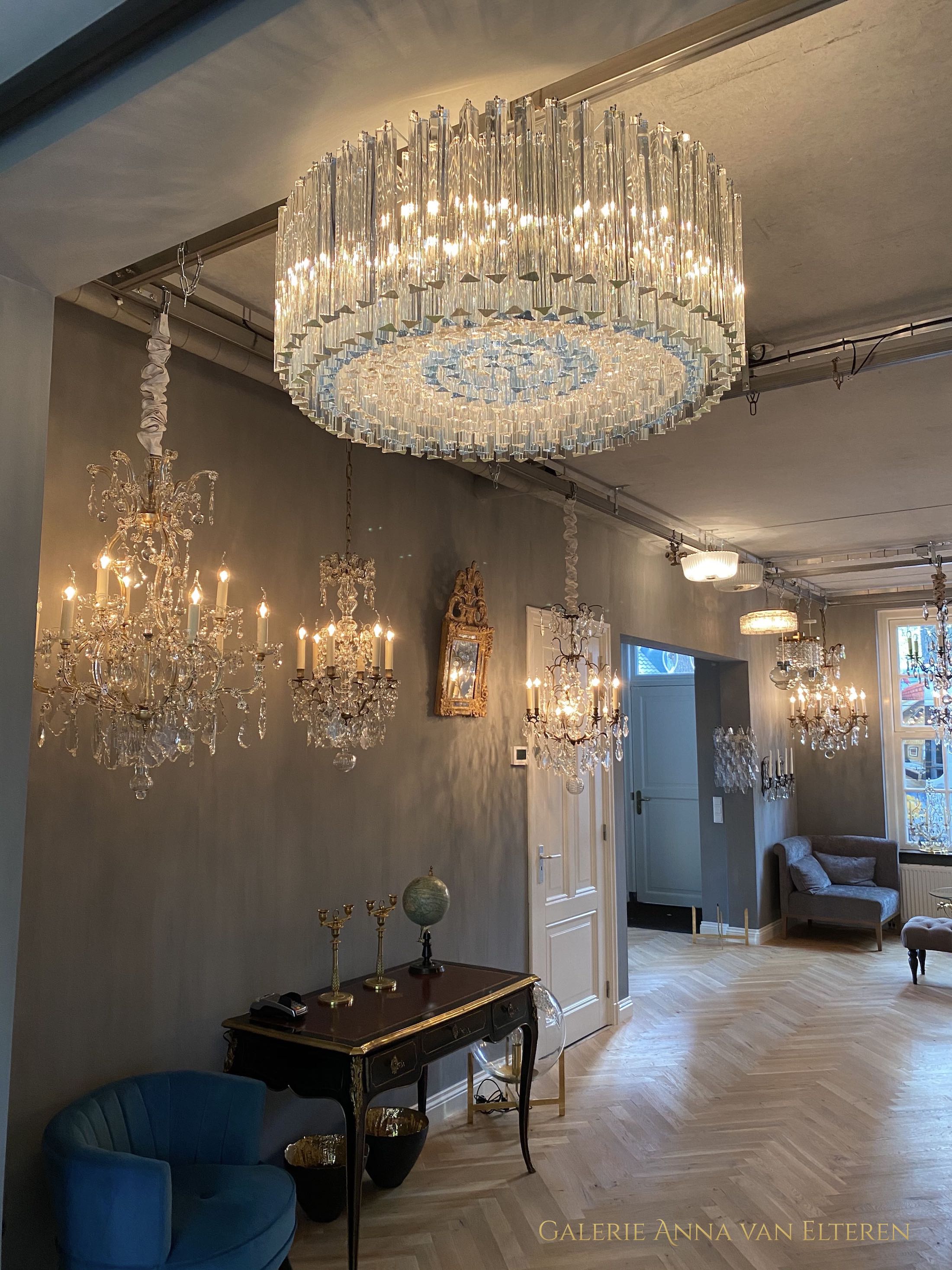 Large Murano chandelier by Venini