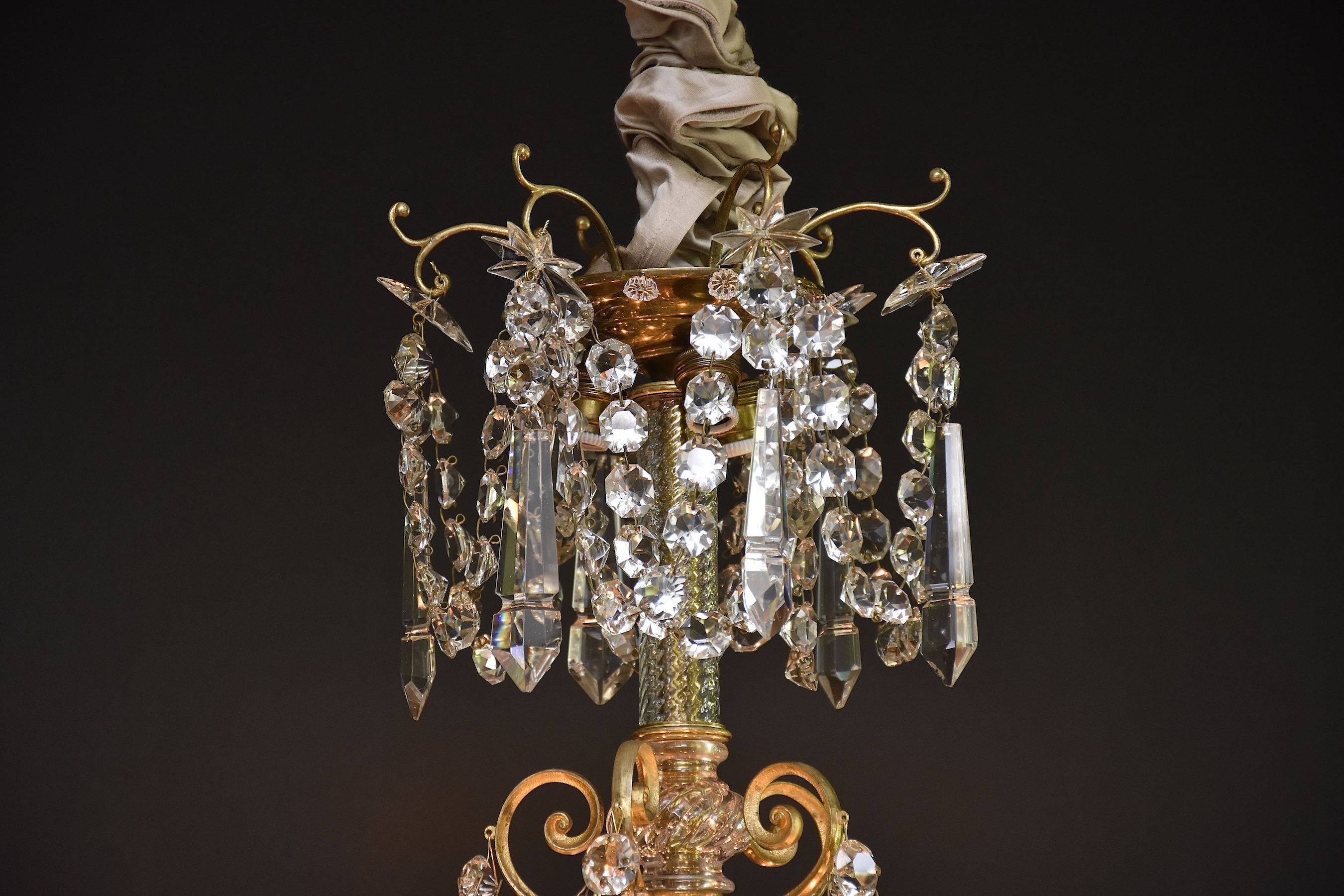 Antiker französischer Leuchter im Stil von Louis XVI