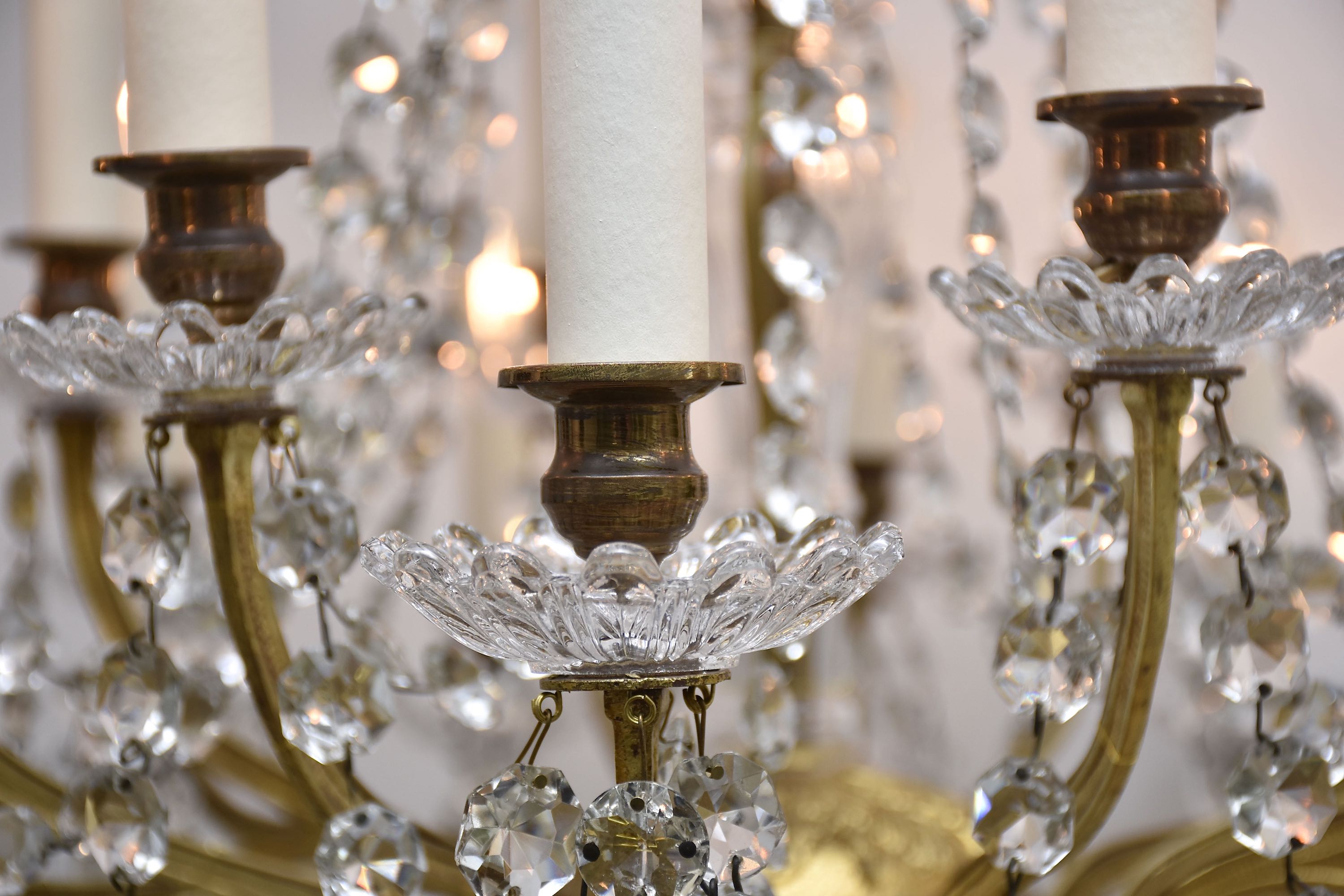 Grote Franse kristallen kroonluchter in stijl van Lodewijk XVI