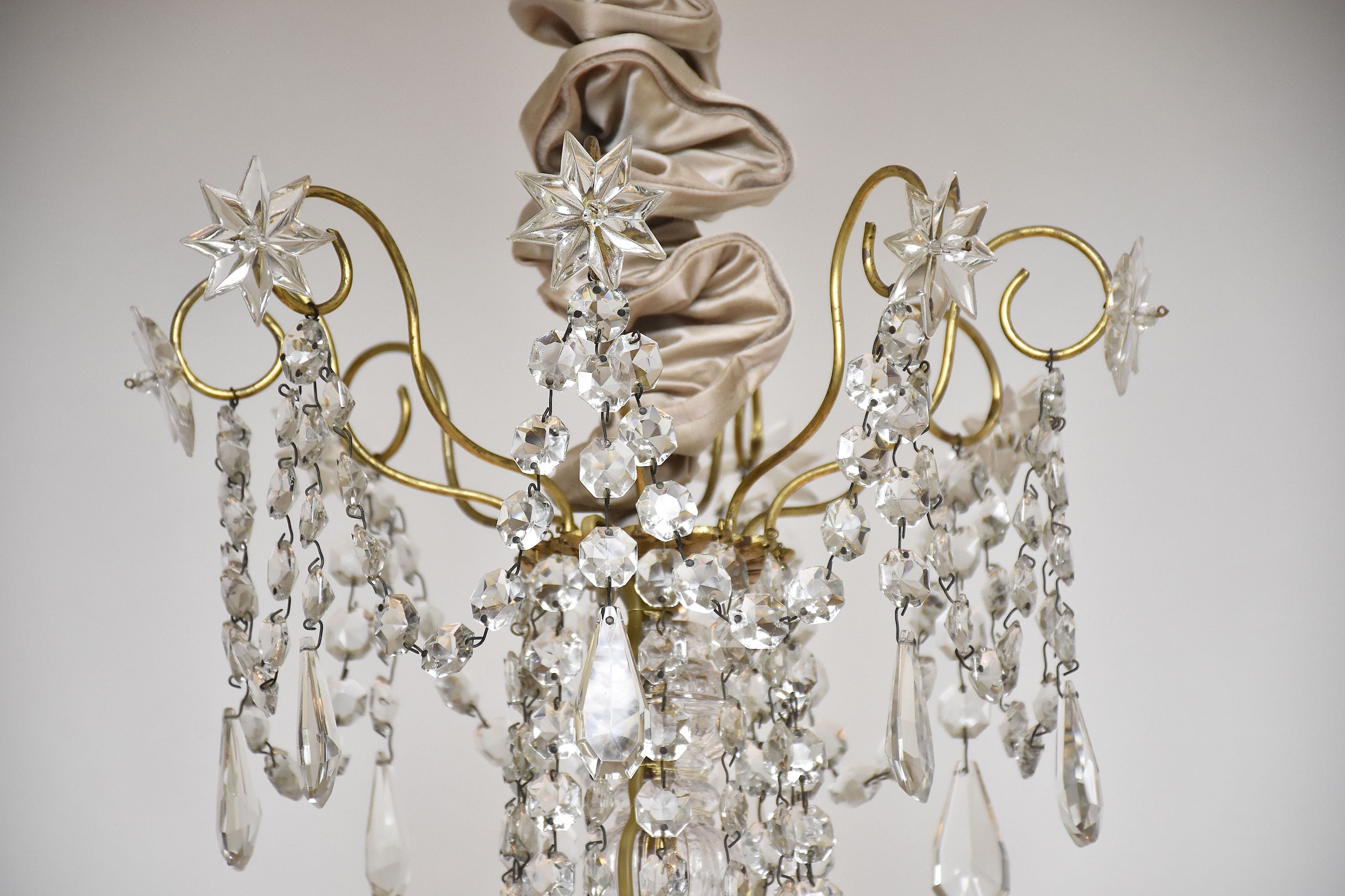 Grote Franse kristallen kroonluchter in stijl van Lodewijk XVI