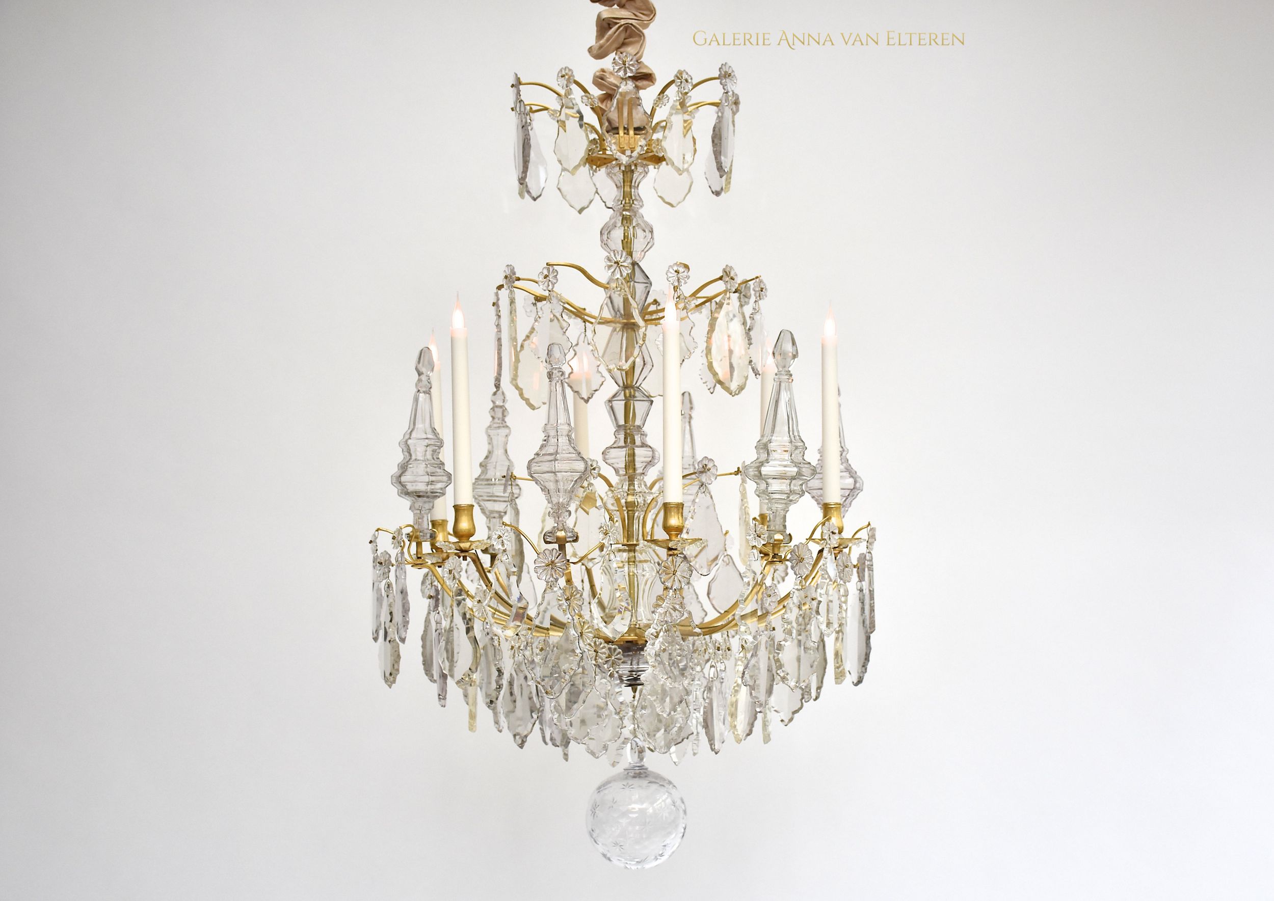 18th c. French chandelier 'lustre à tige'