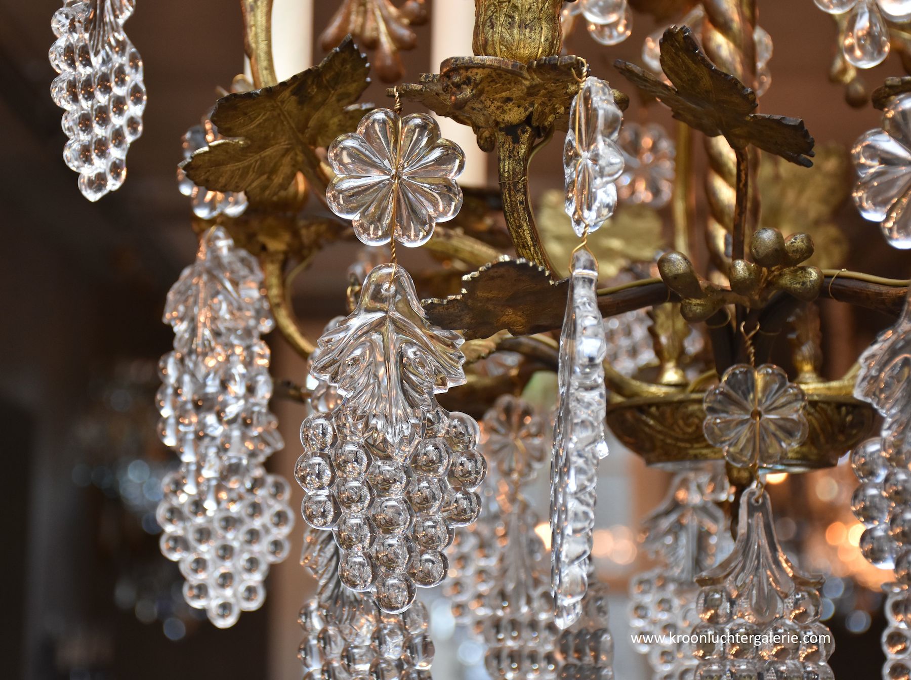 Gilt bronze French chandelier with 6 light