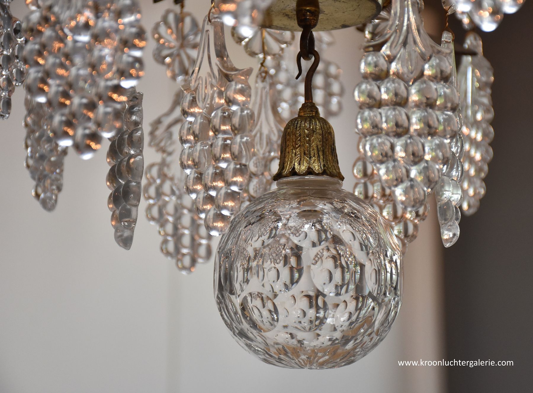 Gilt bronze French chandelier with 6 light