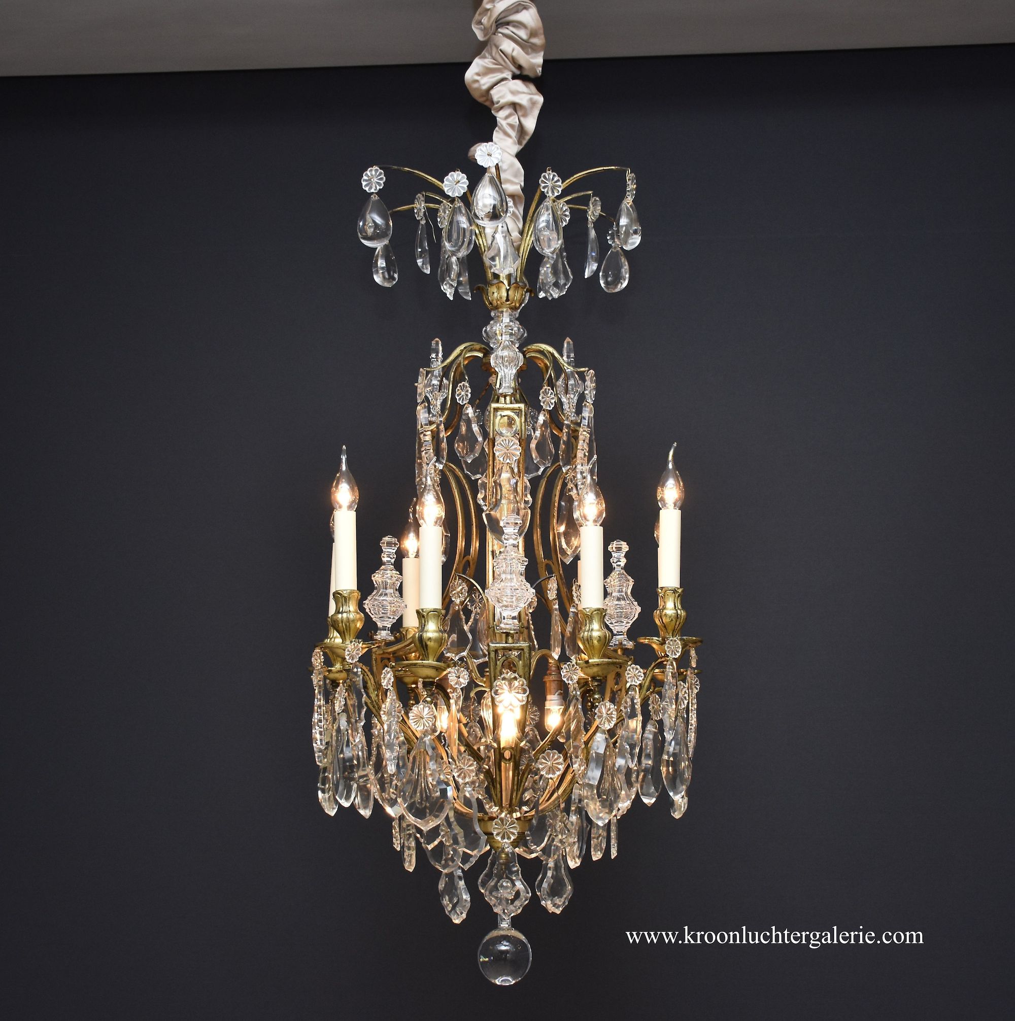 Large gilt bronze 'Versailles' Baccarat chandelier