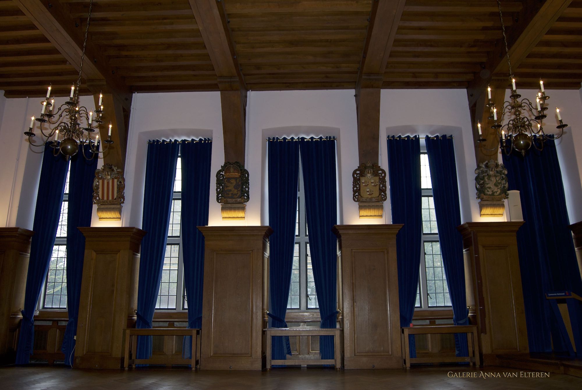 Restoration chandeliers castle Helmond