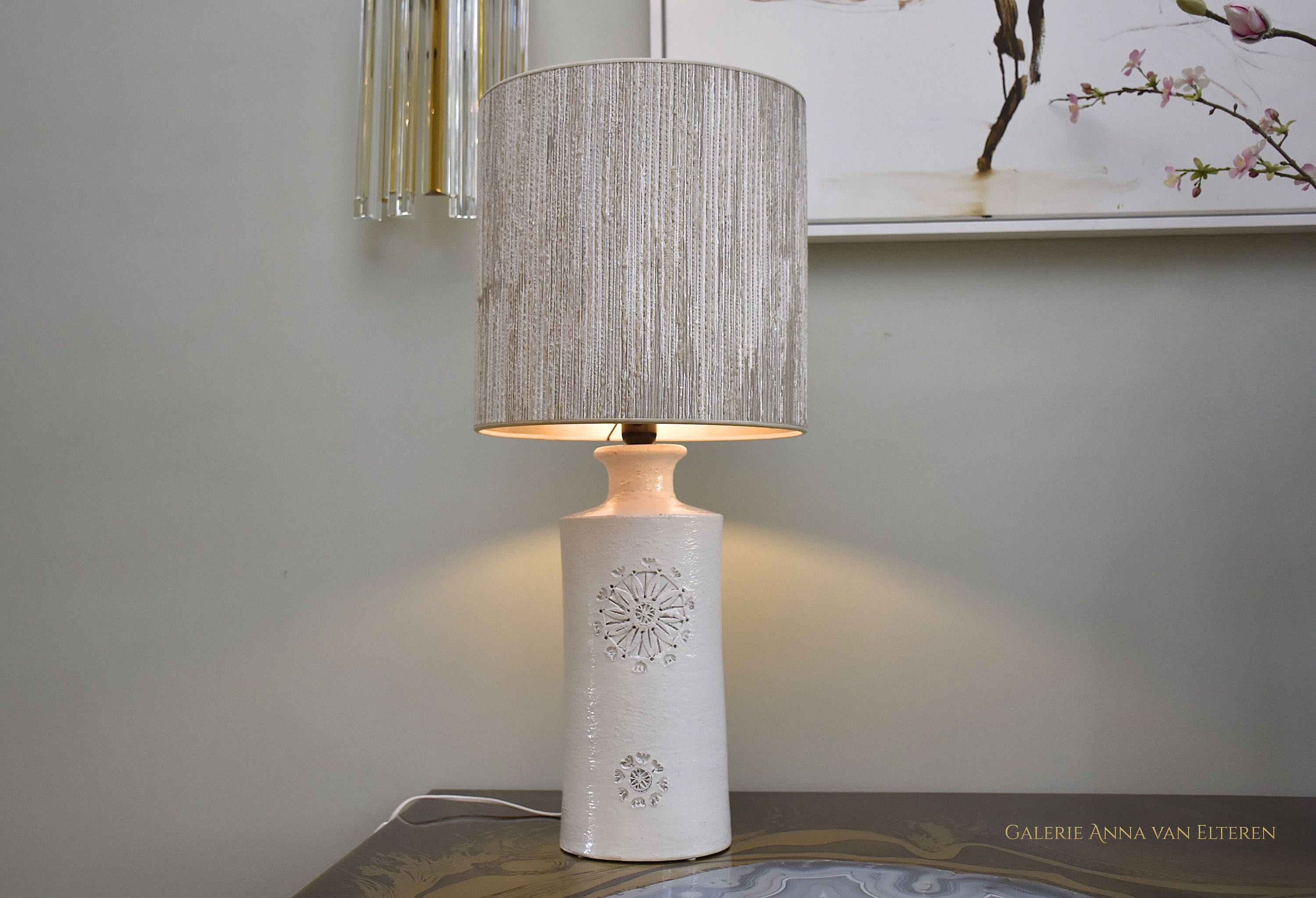 Mid-century ceramic glazed white table lamp by Bitossi