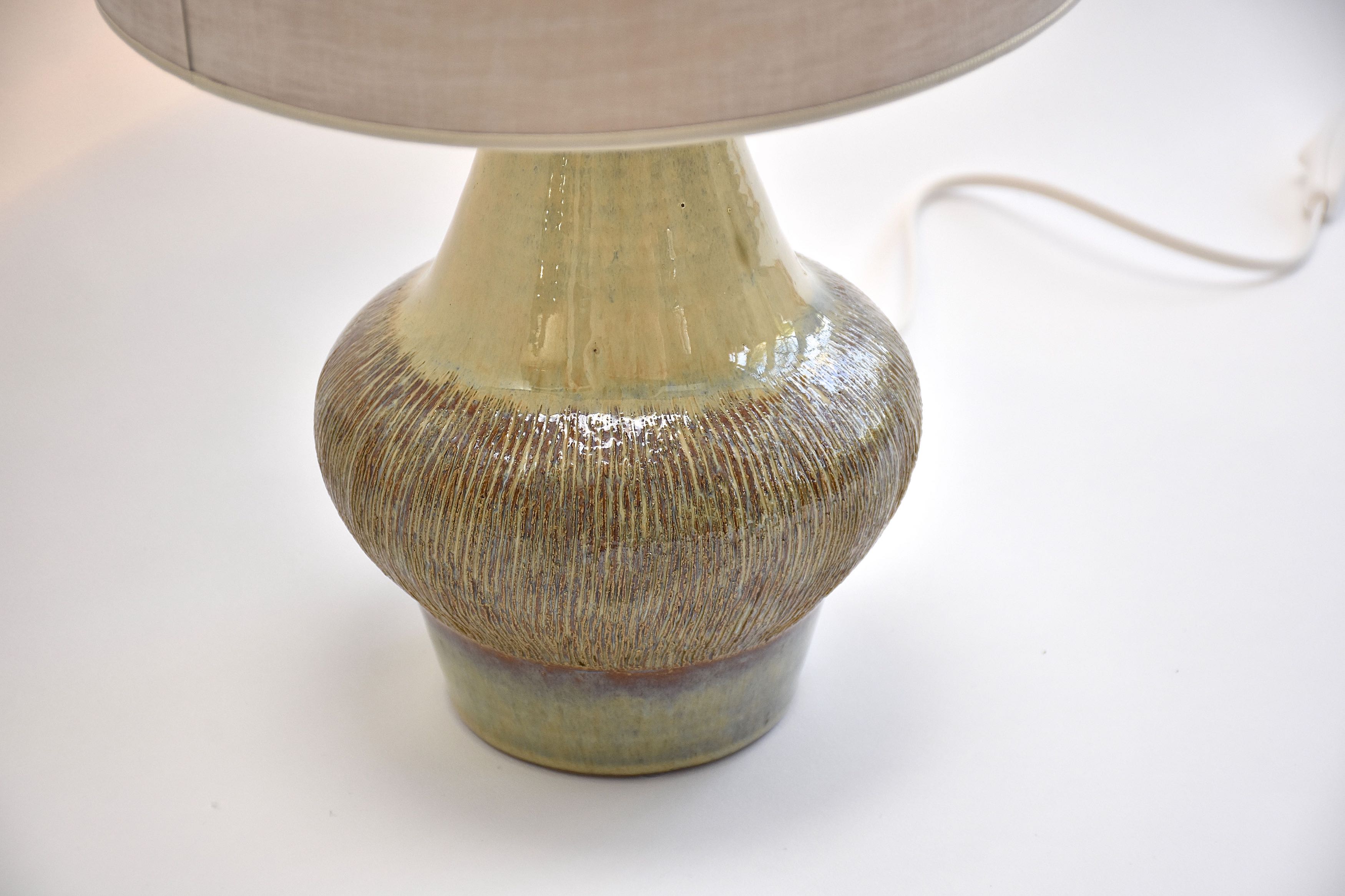 Dänische Keramik-Tischlampe aus der Mitte des Jahrhunderts von Soholm
