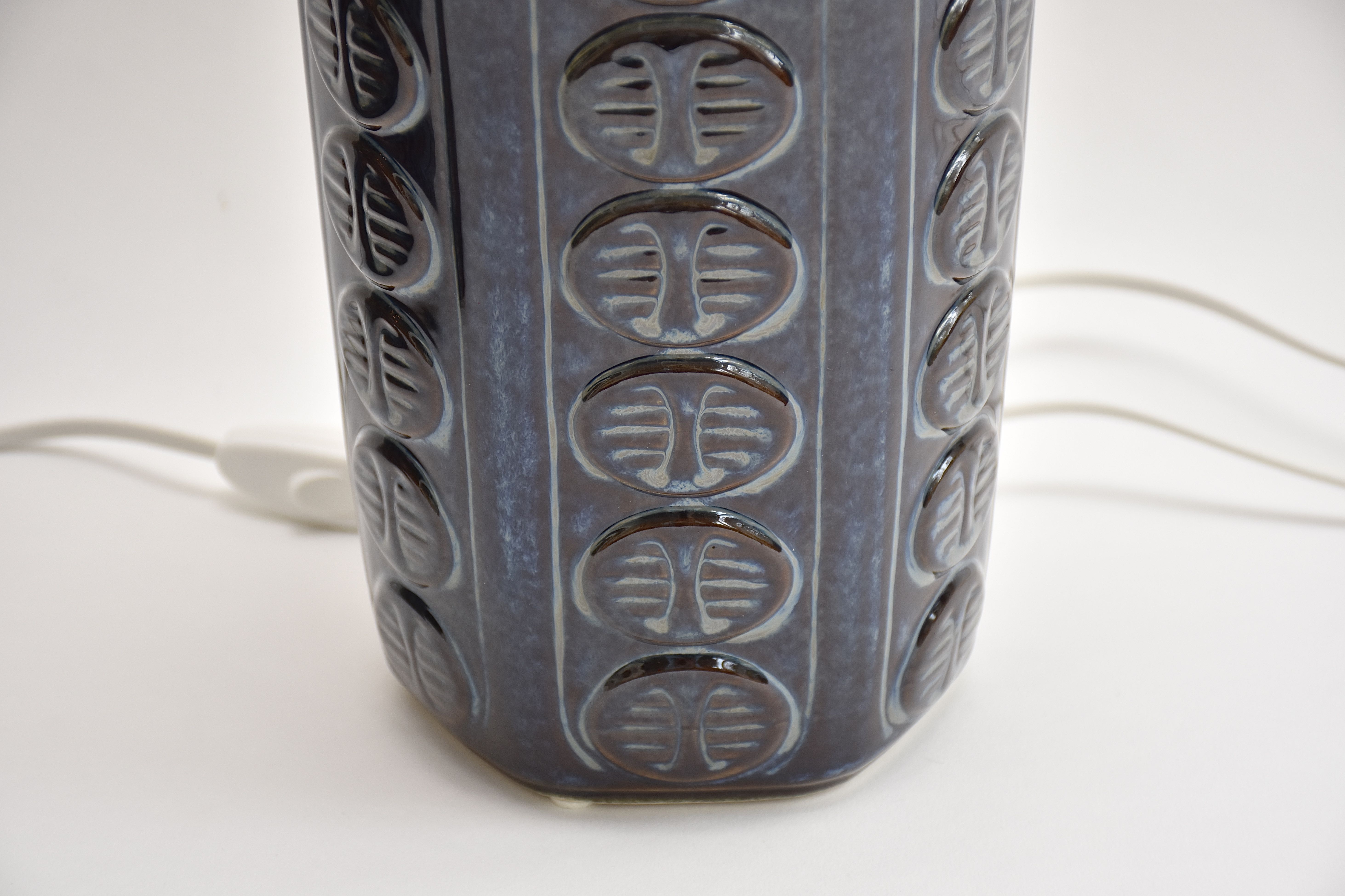 Een paar mid-century Deense keramische blauwe tafellampen van Einar Johansen
